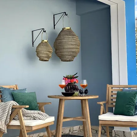 Azure Retreat- Boutique Seaside & Guest * Vir